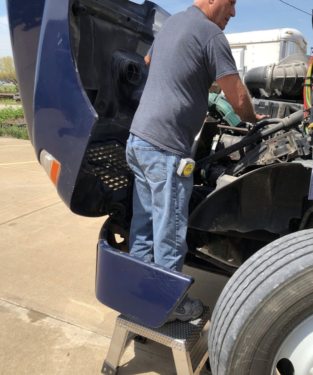 this image shows on site truck repair in Denver, Colorado