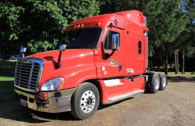 this image shows semi truck repair in Denver, Colorado